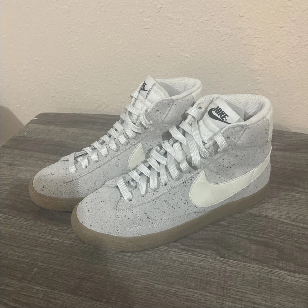 Nike Blazer Mid GS 'Off White Gum' Suede shoes 6Y 895850-101 UNIQUE BLAZERS!